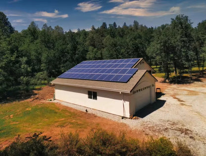 Jinko 570W N-type Solar Panel Half Cut Cell Anodized Frame 22.84% Efficiency Supplier USA Stock for Eco Ink Production